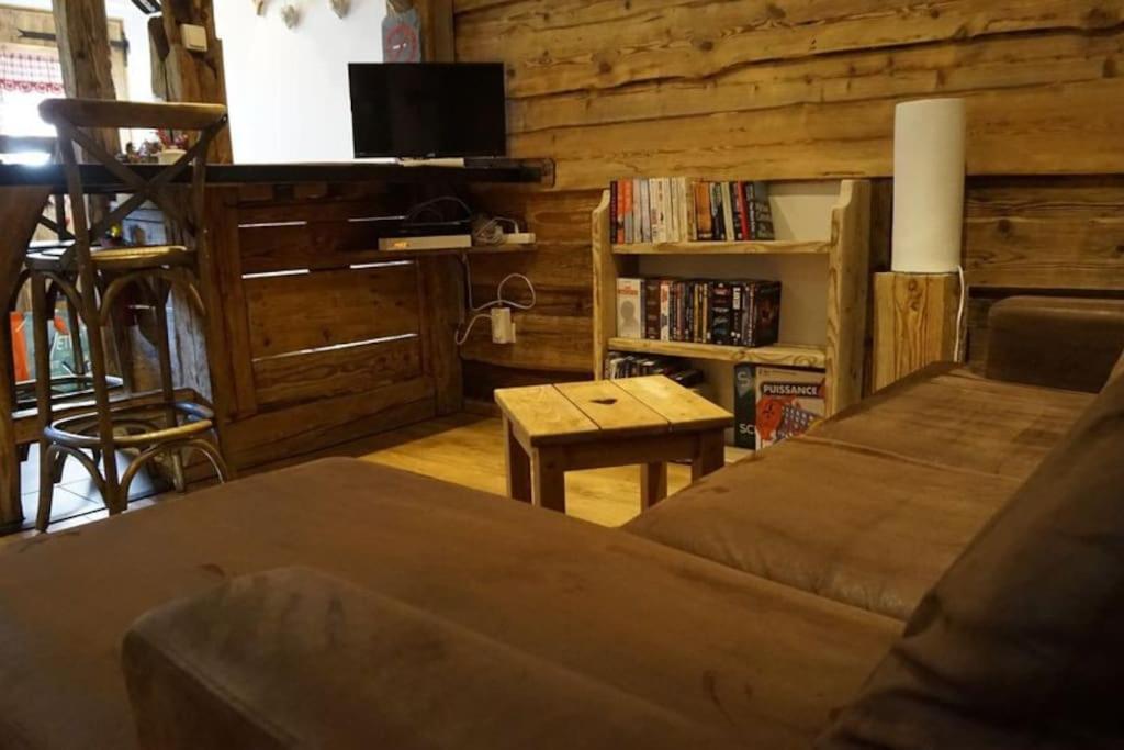 La Grange De Pimberty - Beautiful Apartments 27 Miles From Geneva Vailly 외부 사진
